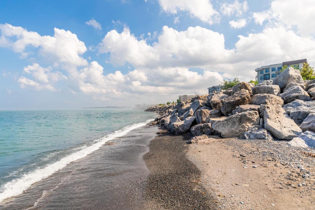 Globalstay Modern Townhomes In Lakeshore Steps To The Beach Hamilton Exterior foto